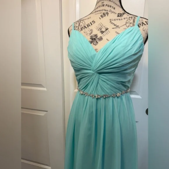 NWOT David’s Bridal Aqua with Rhinestone Belt Bridesmaid Dress - Picture 4 of 16